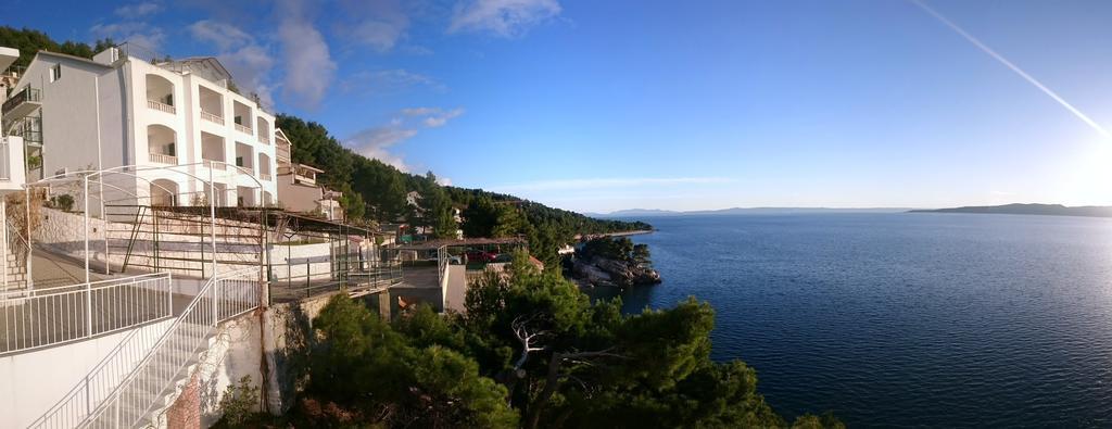 Villa Visnja Брела Екстер'єр фото